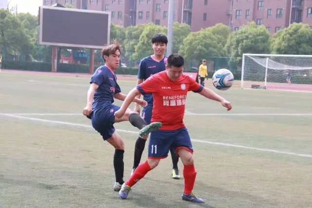 全市场：米纳向卡利亚里高层举荐同胞金特罗，以提升球队进攻端