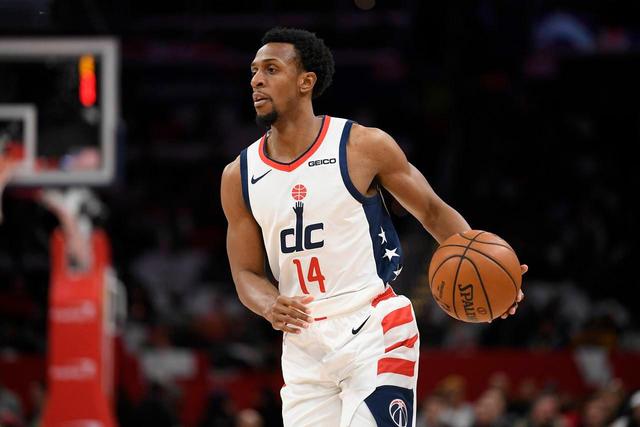 KD：我此前完全不知道詹姆斯会加盟76人 你永远猜不透他在想什么
